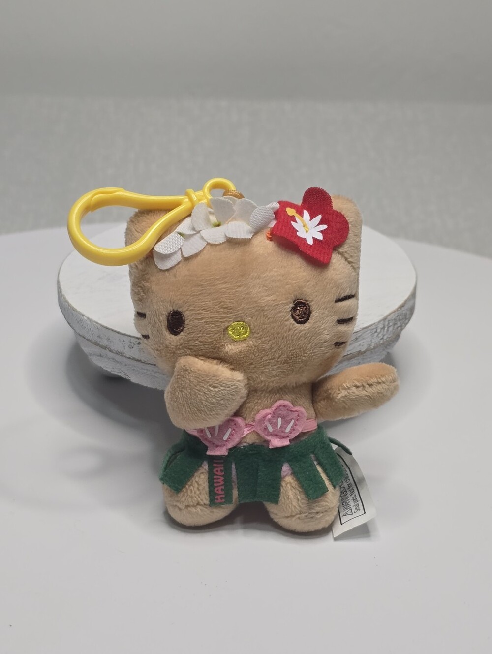 2018 HAWAII - Hello Kitty - Plush - Clip - Key Chain- HULA KISS